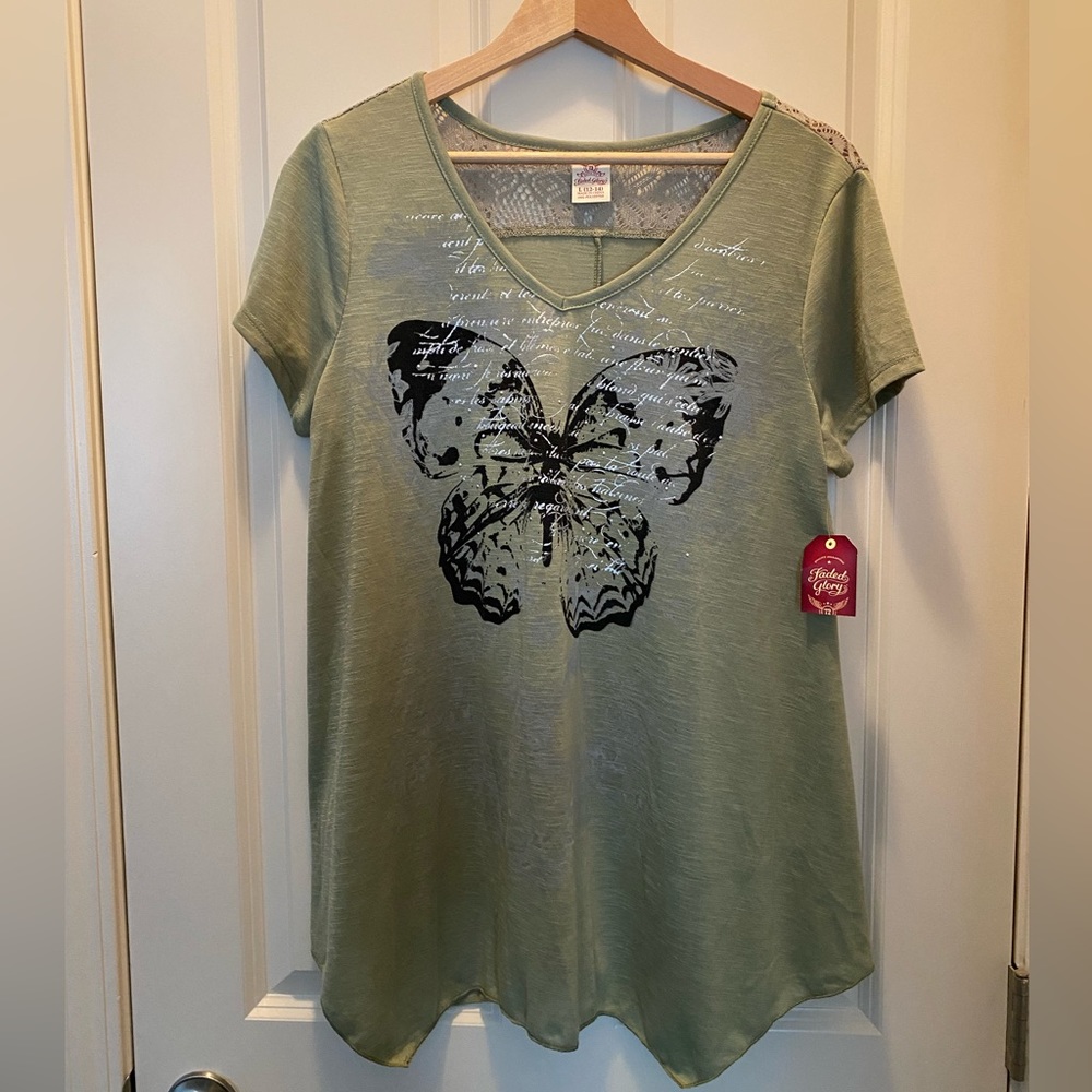 NWT Faded Glory Designed T-Shirt-Large